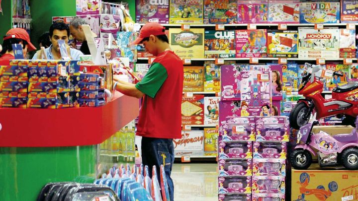 UNA NAVIDAD COMPLICADA. Cayó la venta de juguetes por la baja del poder adquisitivo.