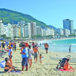 Recurrentemente hay algo nuevo para descubrir en la  cidade maravilhosa. También es inevitable visitar los atractivos tradicionales, a los que se llega en tren y teleférico.