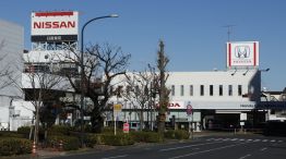 Honda, Nissan Dealership Ahead of Merger Agreement Announcement 