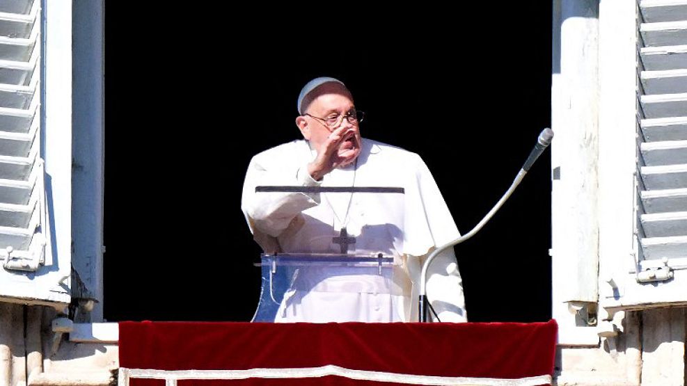 El Papa Francisco, en el último domingo del 2024 desde la Basílica de San Pedro.