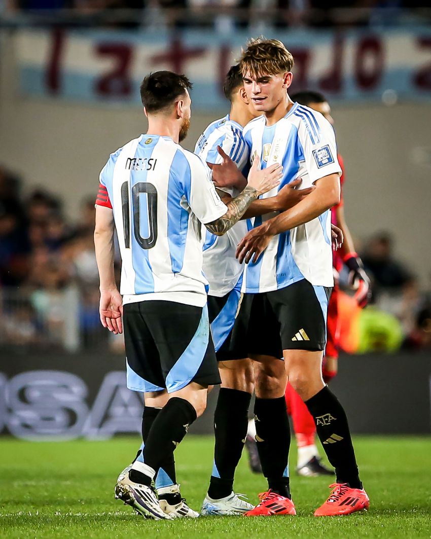 Ya se asoció con Messi: en su primer partido en la Selección, Paz asistió al 10.