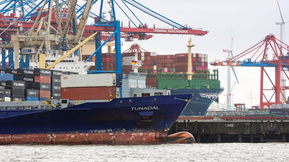 Shipping Costs Soar as War and Climate Risks Choke Key Waterways