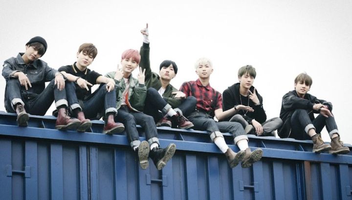 Reportan que BTS celebrará el aniversario de "HYYH" con un álbum especial y una gira