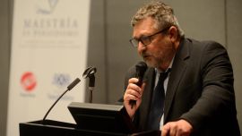 Miguel Wiñazki: "La filosofía es esencial para el periodismo, porque al dato hay que completarlo con el concepto"