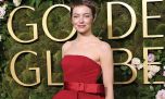 El regreso triunfal del corte pixie: Emma Stone deslumbra en los Globos de Oro 2025