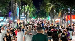 Turismo en Carlos Paz, noche y peatonal