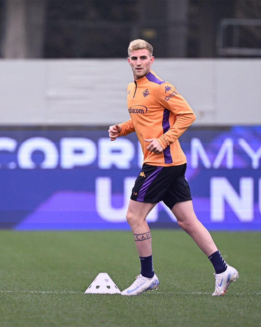 Dio vuelta la página: Valentini ya entrenó a la par del grupo en la Fiorentina.