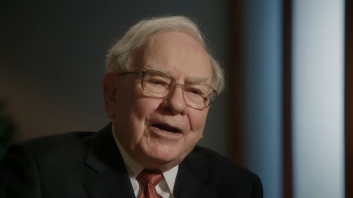 ¿Cómo es la prueba que realiza Warren Buffett para saber si invierte o no en una compañía?
