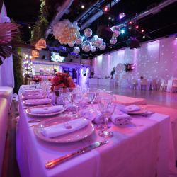 "De terminal de colectivos a salón de eventos: el multiespacio que enamora a Villa Urquiza" | Foto:CEDOC