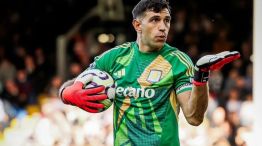 West Ham visita al Aston Villa del "Dibu" Martínez.