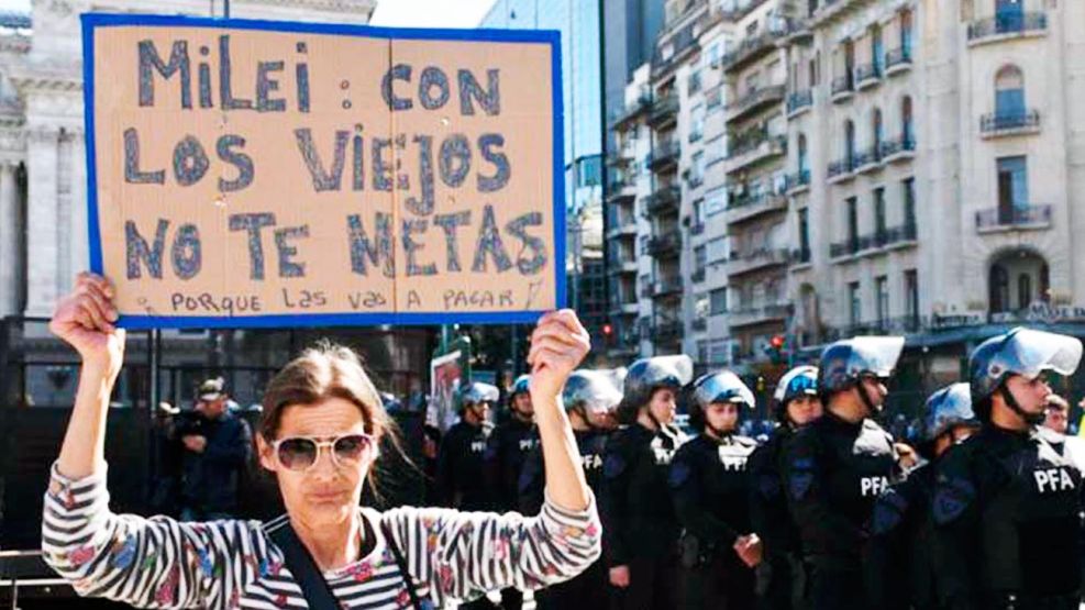 11012025_protesta_jubilados_represion_congreso_cedoc_g