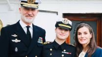 Las inesperadas reacciones de Felipe VI y Letizia Ortiz al despedir a Leonor en su primer viaje en barco