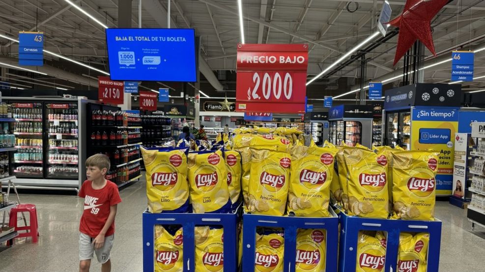 Productos de marcas argentinas se encuentran a precios más bajos en los supermercados chilenos.