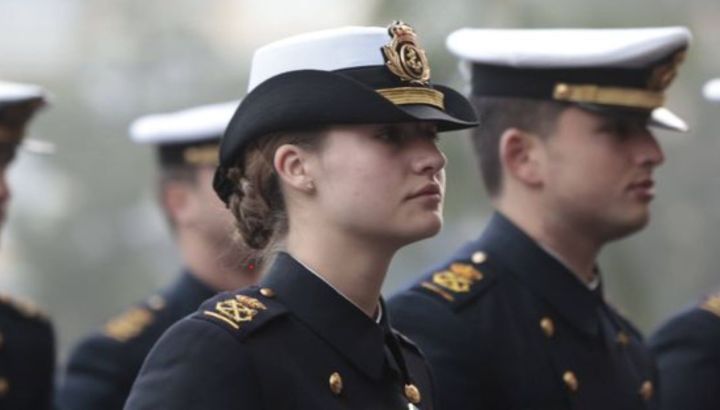 La princesa Leonor envió un mensaje de auxilio desde Elcano: qué pasó