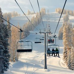 Aspen Snowmass: un centro de esquí inigualable que conjuga servicios de primer nivel, camaradería y actividades gratuitas.