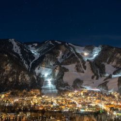 Aspen Snowmass: un centro de esquí inigualable que conjuga servicios de primer nivel, camaradería y actividades gratuitas.