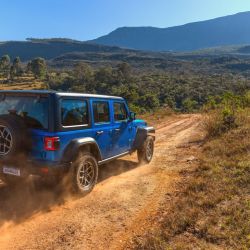 El Jeep Wrangler Rubicon  se renueva ofreciendo un nuevo motor turboalimentado, una estética exterior actualizada e incorporando tecnología avanzada en su interior. 