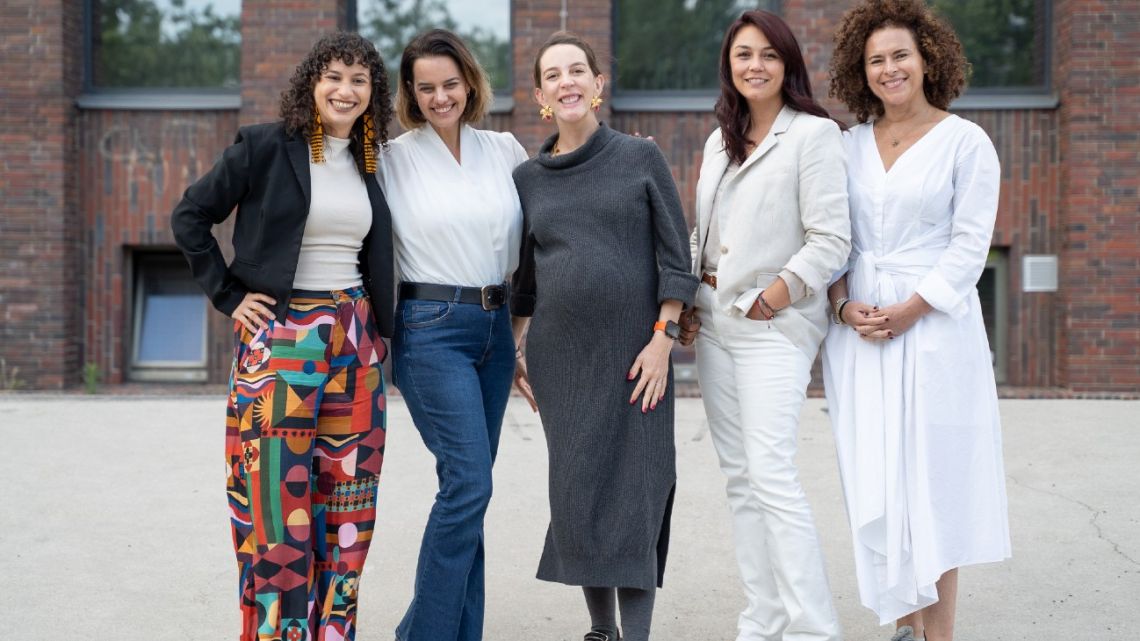 Fundación Bayer lanzó una convocatoria para mujeres emprendedoras que ...