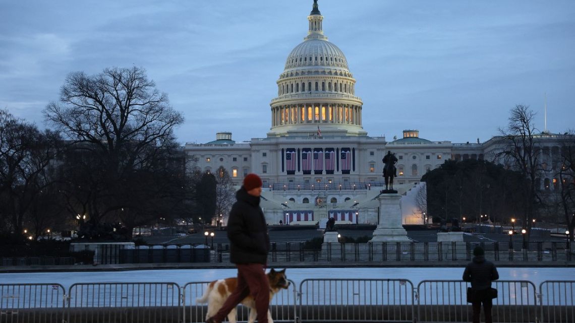 Jura en el Capitolio, primeros decretos, invitados VIP y fiesta republicana: el día 1 de la Presidencia Trump