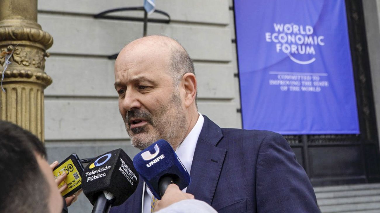 federico-stuzzenegger-explico-por-que-libero-la-importacion-y-exportacion-de-alimentos-1951173