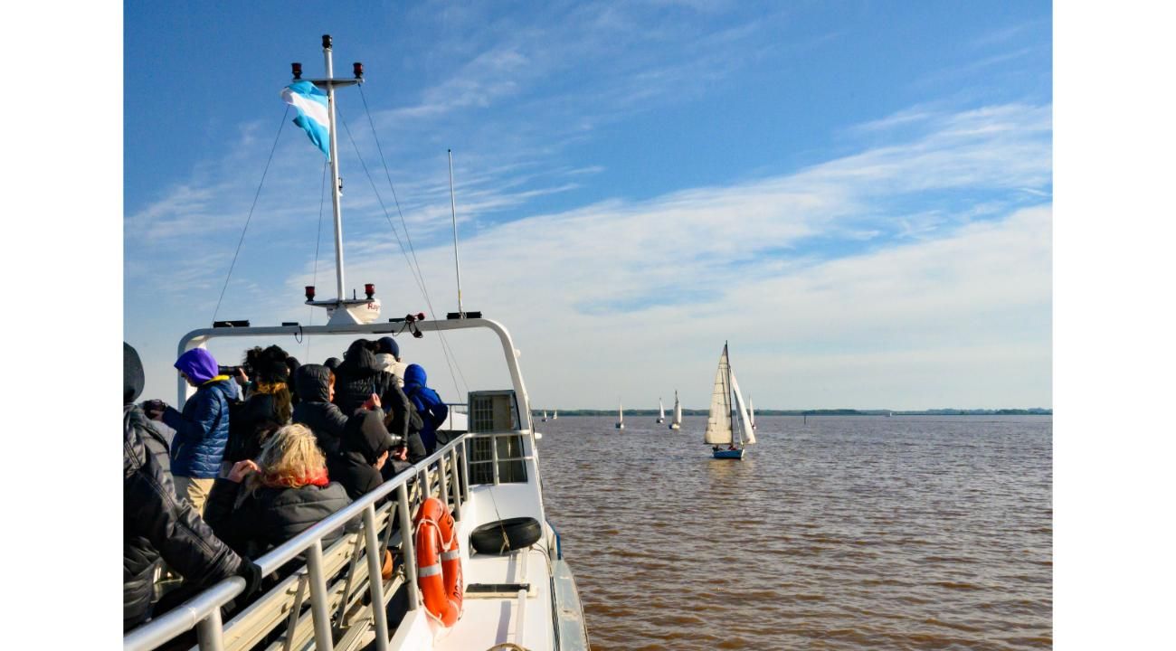 Sturla Viajes: Más de 77 años navegando hacia la innovación y la excelencia en turismo fluvial