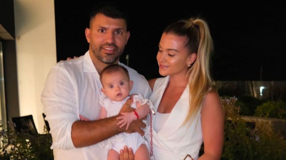 Kun Agüero con su familia 