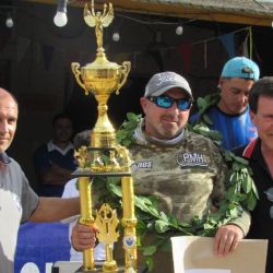 Rodríguez no fue superado en toda la competencia y con su rubia de poco más de 2 kilos se llevó el premio mayor de $ 12.000.000 que gratificaba el Oriente F.C al ganador. (Foto: Lautaro Arriola)