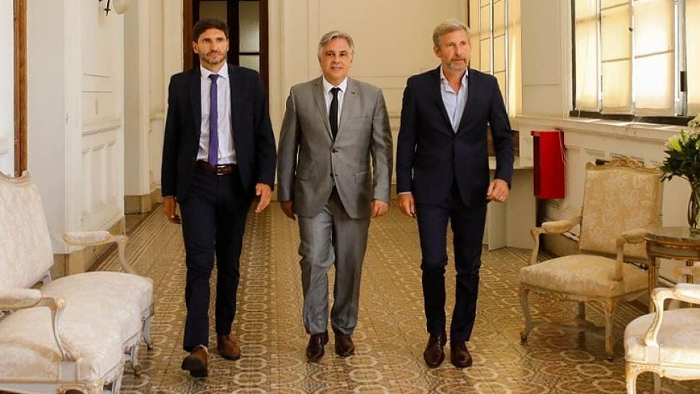 Gobernadores Llaryora, Pullaro y Frigerio