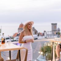 "La Dama del Whisky: El Sueño Marplatense que Conquista Paladares"