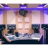 Soluciones acústicas: diseñando espacios con confort sonoro y estilo