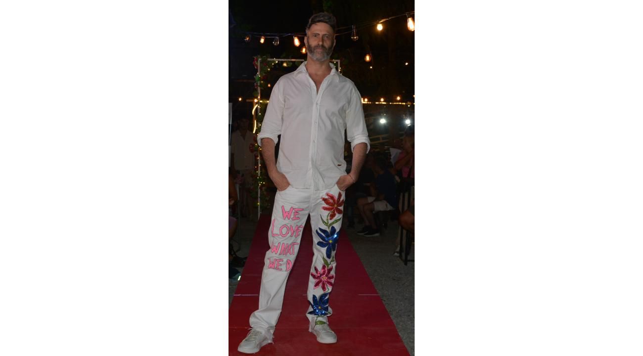 Ragazza Modelsagency inicia el 2025 con un deslumbrante desfile en La Surfera Beach