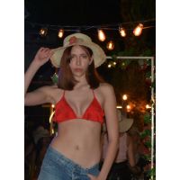 Ragazza Modelsagency inicia el 2025 con un deslumbrante desfile en La Surfera Beach