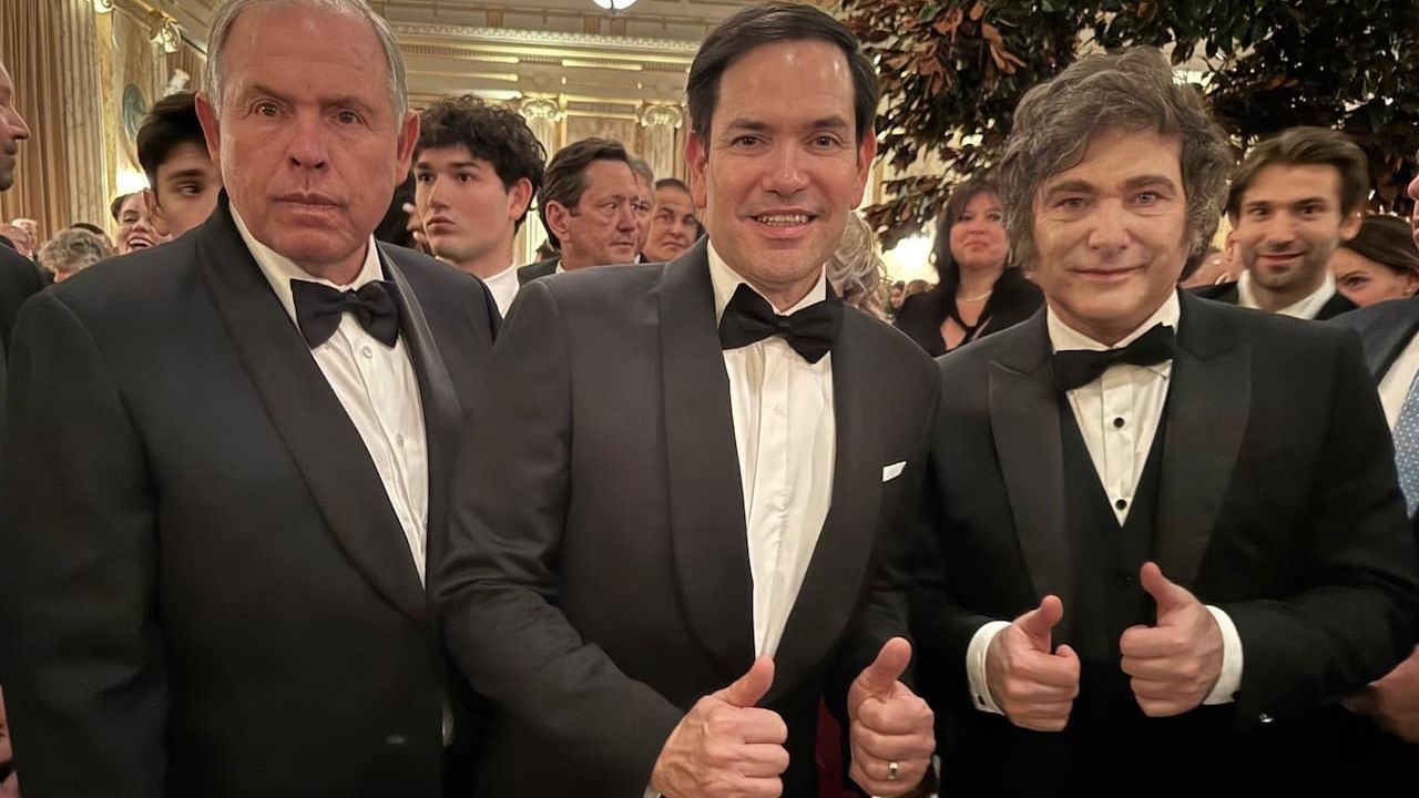 El presidente argentino Javier Milei junto al Secretario de Estado de Estados Unidos Marco Rubio y el Canciller argentino Gerardo Werthein. | Foto:Cedoc.