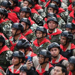 Imagen de elementos de la Milicia Bolivariana participando en un acto con motivo a la jornada de ejercicios "Escudo Bolivariano 2025" frente al Palacio de Miraflores, en Caracas, Venezuela. | Foto:Xinhua/Marcos Salgado