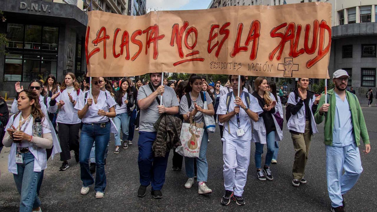 Marcha por la salud pública. | Foto:Cedoc.