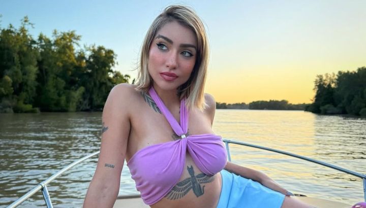 María Becerra se fue de vacaciones con la familia: el divertido álbum de fotos