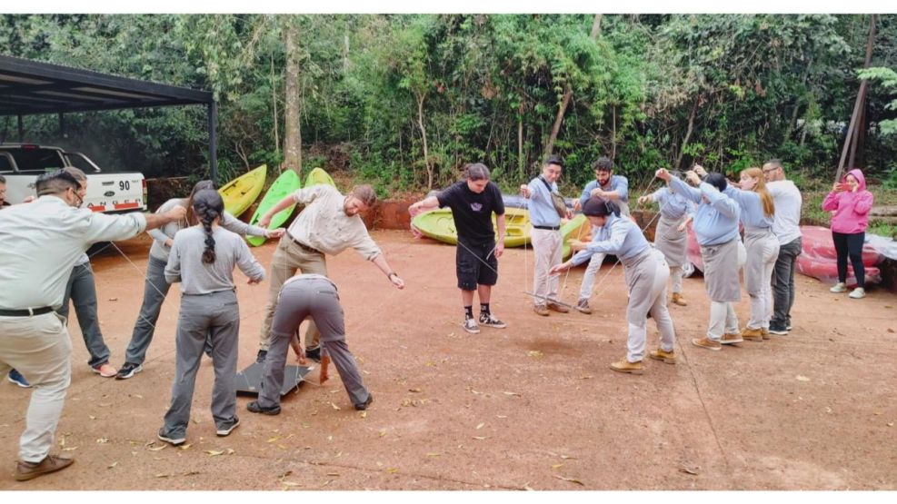 Eventos de team building en las Cataratas: Impulsá el trabajo en equipo de tu empresa de manera única 