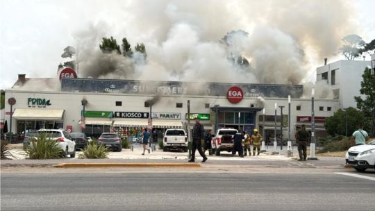 Incendio en un supermercado de Pinamar 20250127