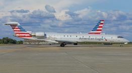 Avión comercial de American Airlines para vuelos de cabotaje, Bombardier CRJ700 