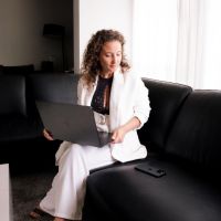 Virginia Spinacci: Empoderando a mujeres emprendedoras desde la adversidad