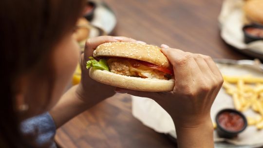 El sector de comidas rápidas mostró una menor caída que el sector gastronómico en general