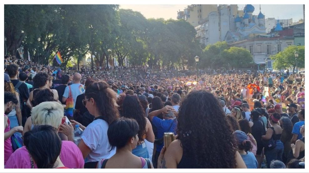 Asamblea LGTB parque Lezama 