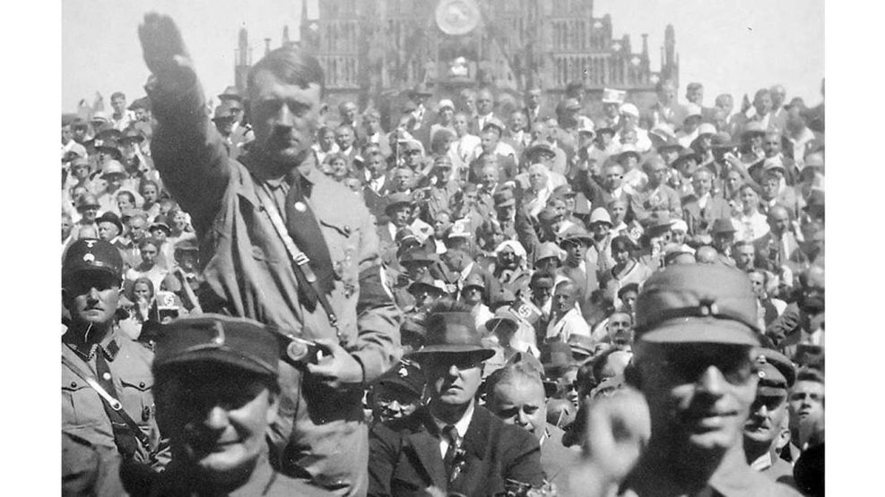 02_02_2025_hitler_cedoc_g