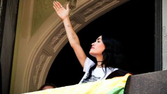 Lali Esposito la abanderada de la marcha contra el antiwoke de Milei