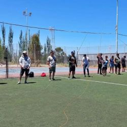 Las clínicas se desarrollarán en diversos escenarios naturales de la provincia, permitiendo a los asistentes practicar en ambientes reales y comprender la importancia de la conservación de los recursos. 