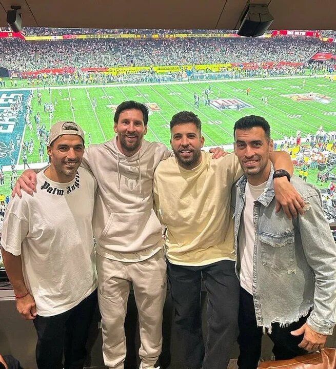 Messi y sus compañeros en el Super Bowl