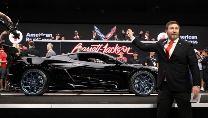 Subasta récord: El nuevo Corvette superó los 3 millones de dólares