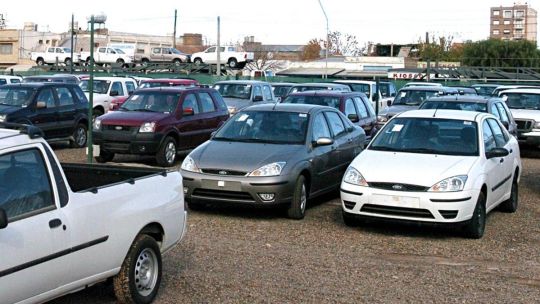 Autos usados en Córdoba: más ventas, pero mayor informalidad y evasión fiscal
