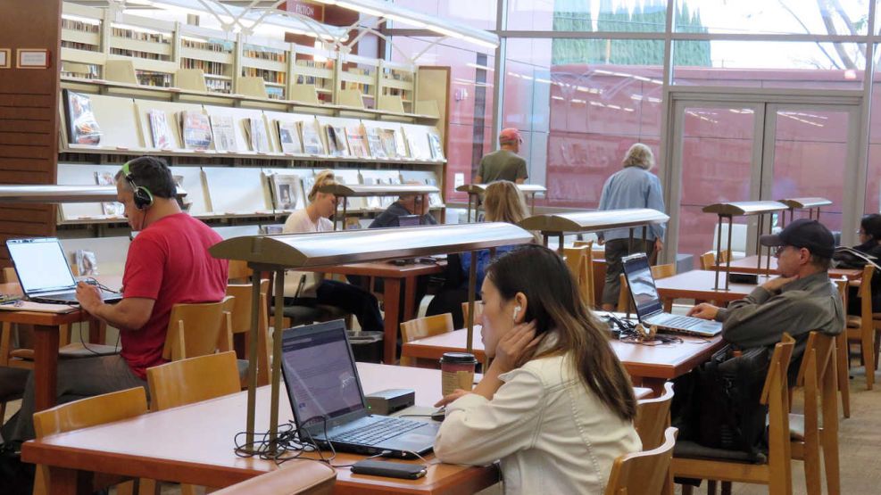 Graduados universitarios 20250211