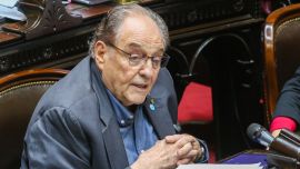 Carlos Heller: "California vota un impuesto del 5% a los 200 más ricos para financiar su salud"